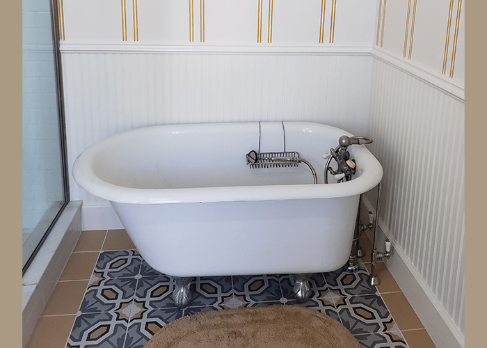 Victorian Decor - Maid's Tub